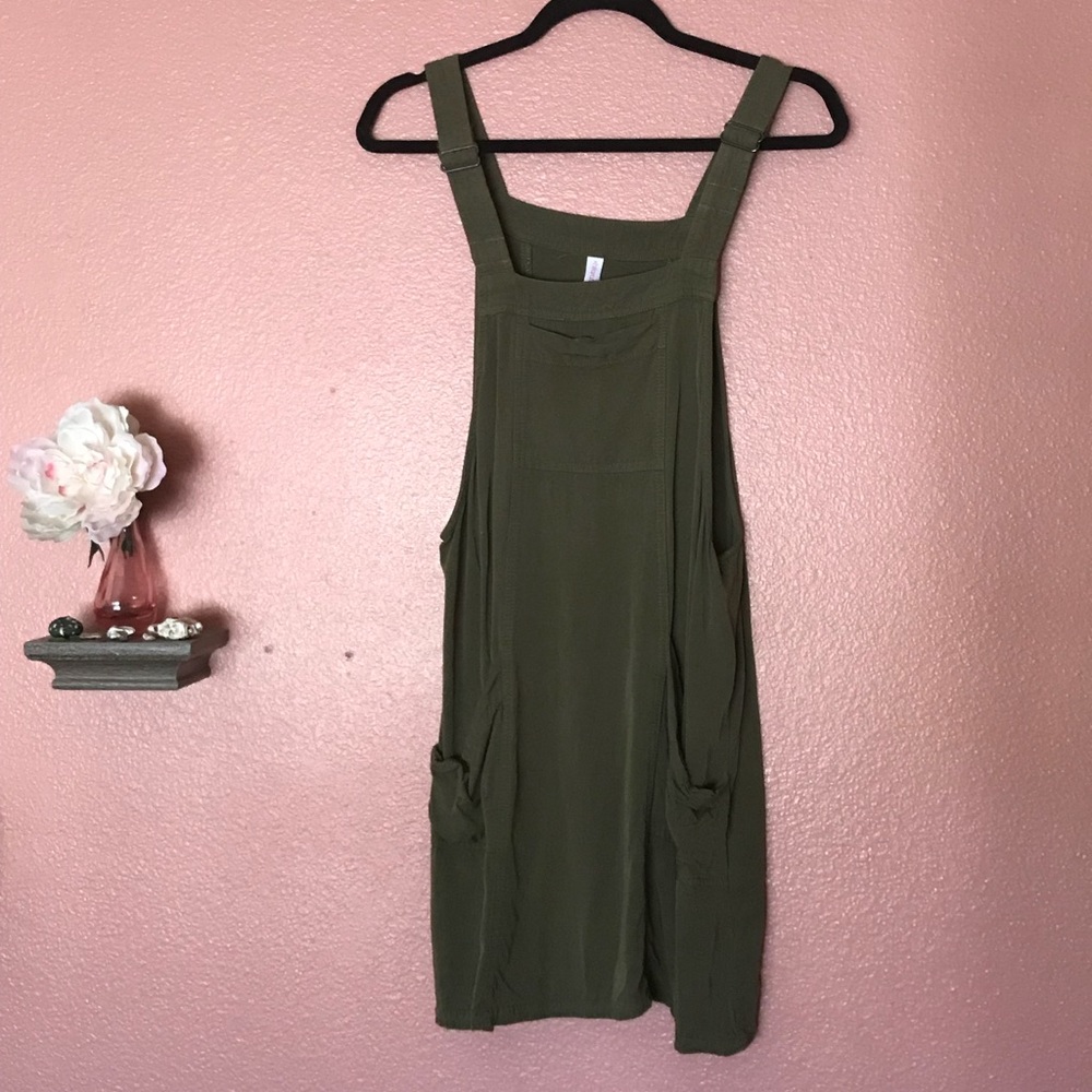 Xhilaration🎯 overall jumper dress